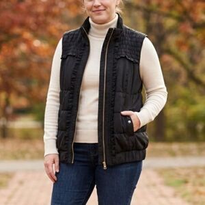 🖤 Christopher & Banks Black Ruffle Puffer Vest Size M Quilted Smocked Full Zip